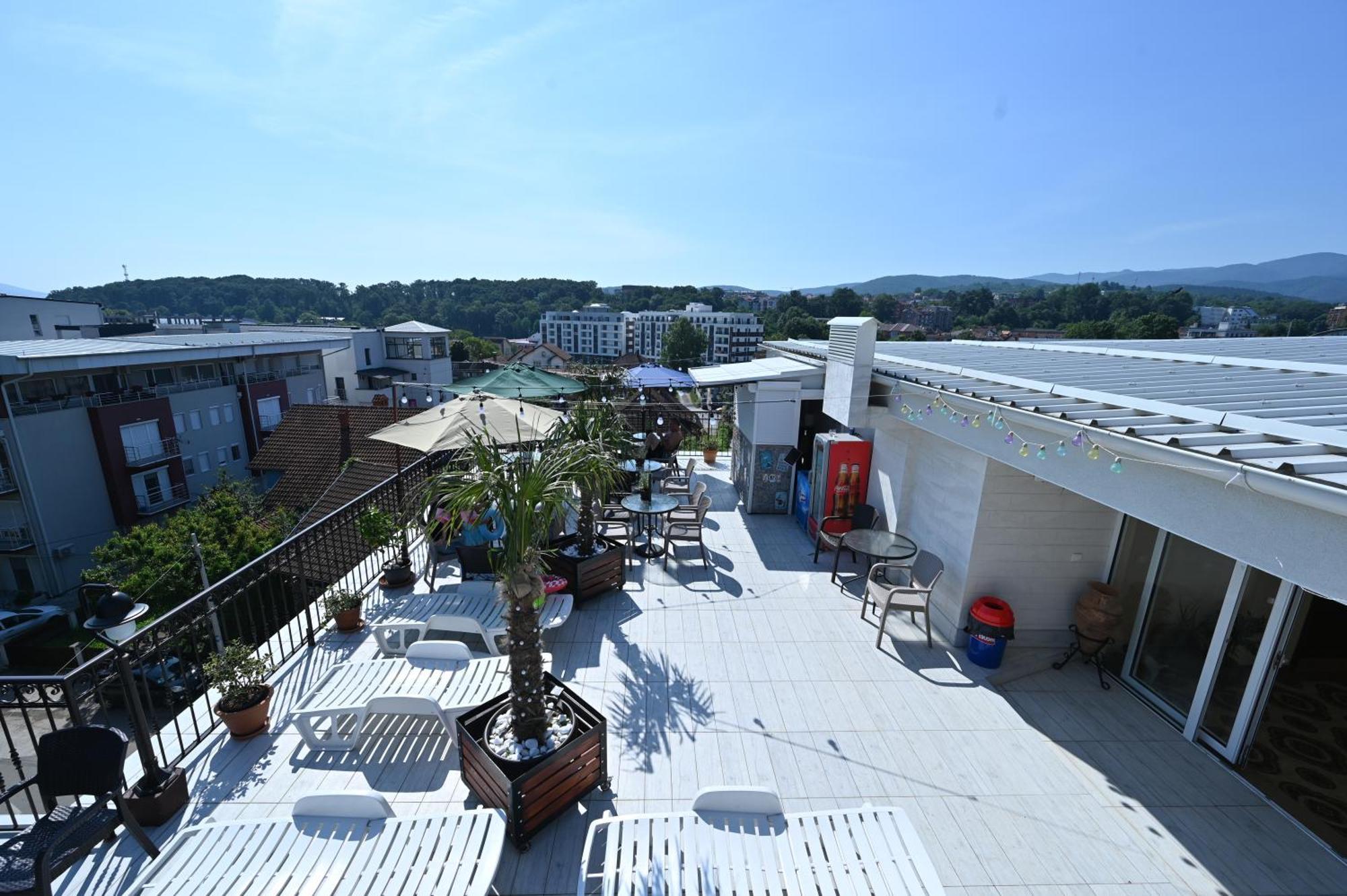 Smestaj Tea Sa Dva Bazena Vrnjacka Banja Exterior photo
