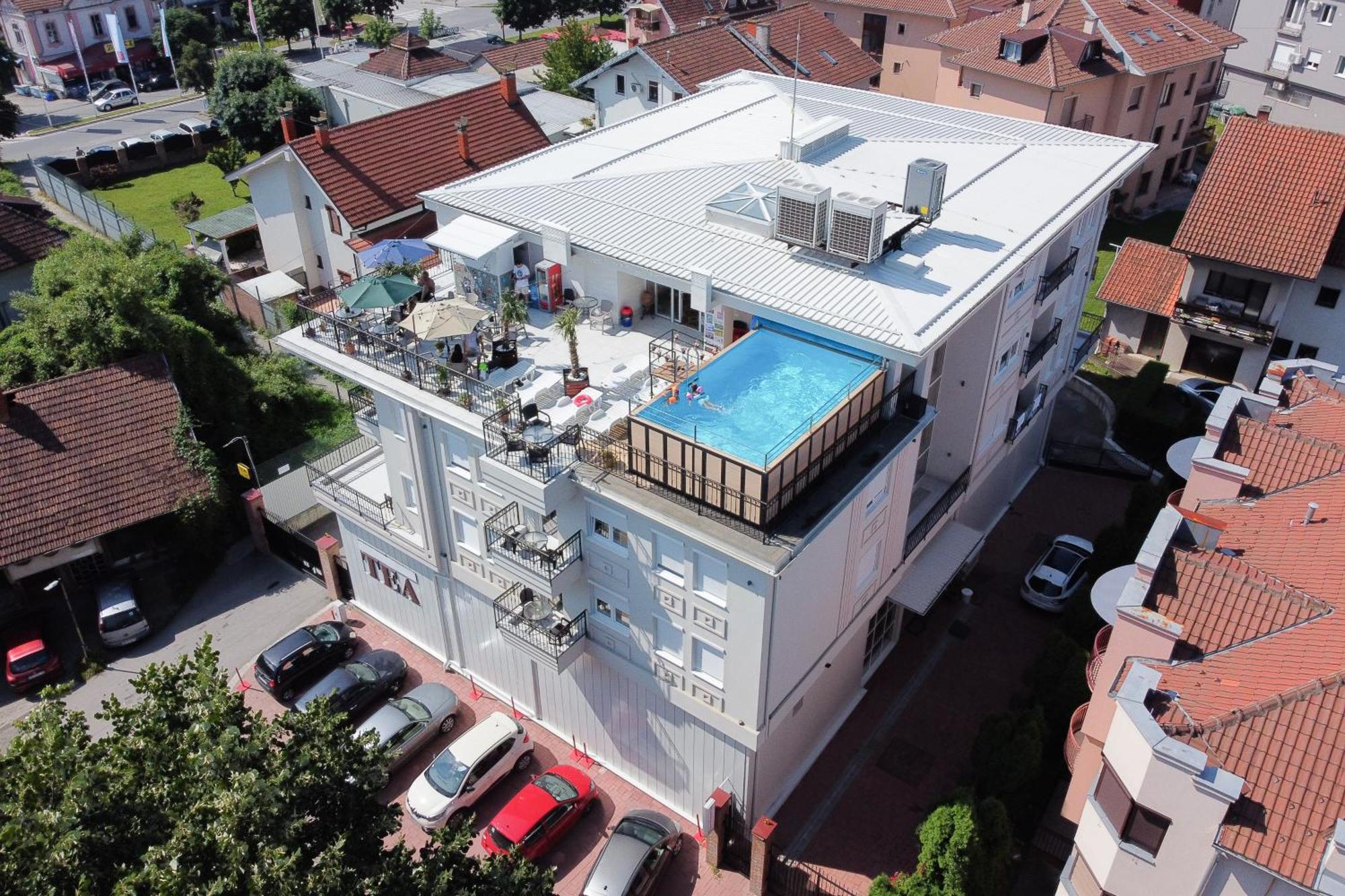 Smestaj Tea Sa Dva Bazena Vrnjacka Banja Exterior photo